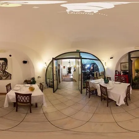 Il Duomo Phg Hotell Oristano