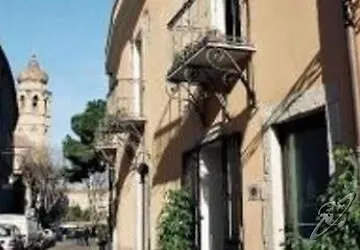 מלון Il Duomo Phg 3*